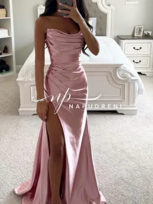 Дълга рокля сатен "Rachel" в цвят пудра- код 7832