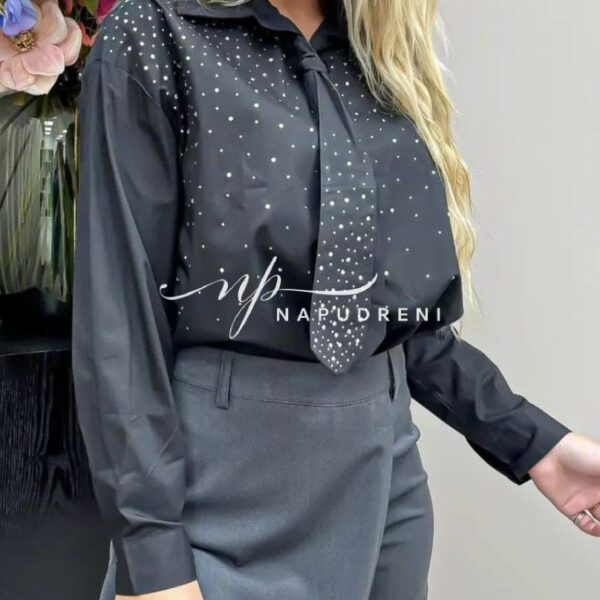 Дамска риза с камъни и вратовръзка в черен цвят - код 8025