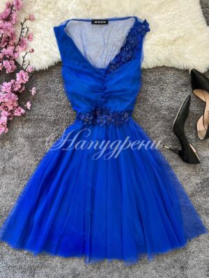 Елегантна рокля с нежни цветя в син цвят - код 2684