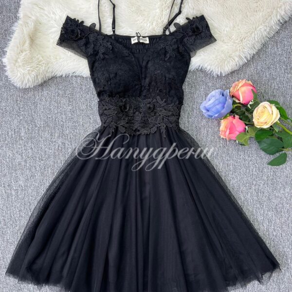 Официална рокля с дантела и тюл в черен цвят - код 5102