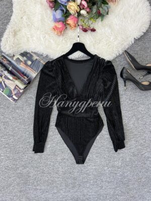 Дамско боди с блестящи нишки в черен цвят - код 6410