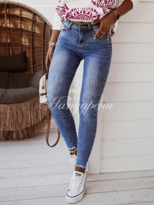 Тренди дънки по тялото в син цвят - код 6069