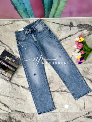 Дамски свободни дънки с кръпки син цвят - код 6996