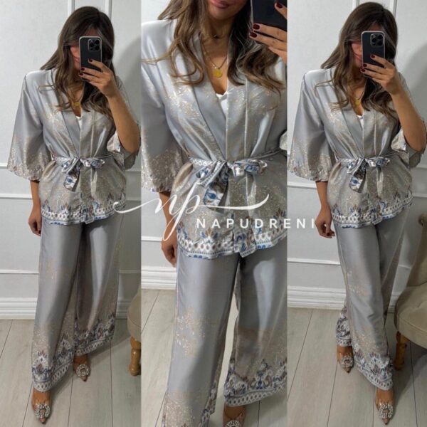 Сатенен сет от две части в сив цвят - код 7049