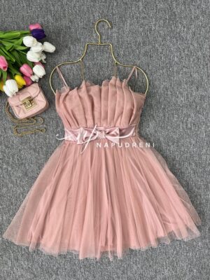 Кокетна дамска рокля с тюл в цвят пудра - код 7029