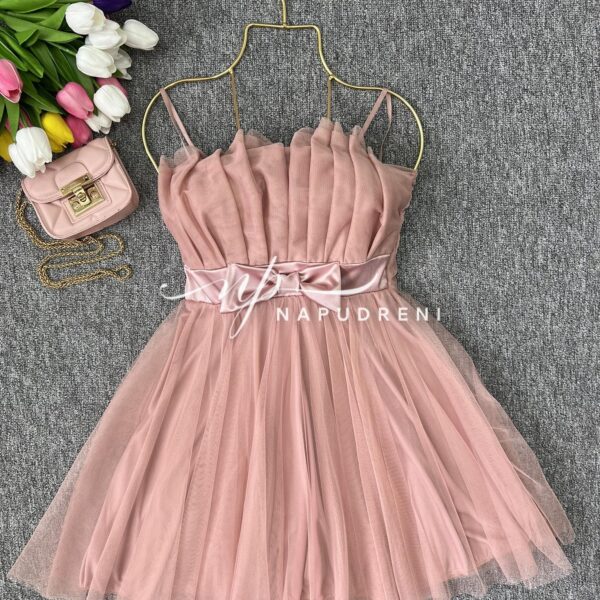 Кокетна дамска рокля с тюл в цвят пудра - код 7029