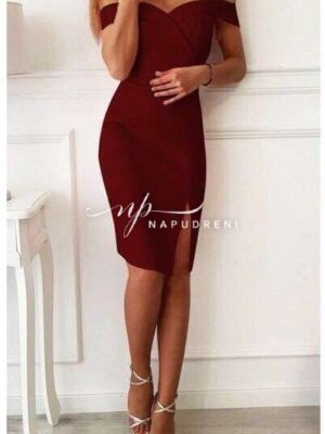 Елегантна рокля с паднали рамена в цвят бордо - код 7225
