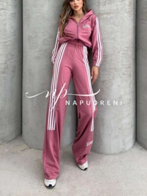 Дамски спортен екип ''LOVE'' в розов цвят - код 7861