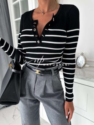 Дамска блуза с V-образно деколте в черен цвят - код 8196