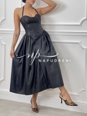 Кожена разкроена рокля в черен цвят - код 8400