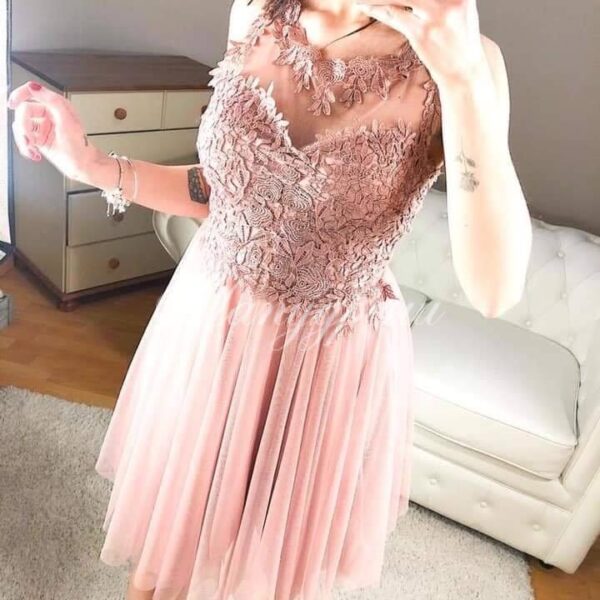 Дамска рокля с дантела в цвят пудра - код 3478