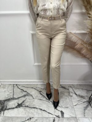Дамски панталон с изчистен дизайн и коланче в бежов цвят - код 6520