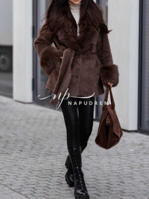 Палто "Urban Winter" с колан в кафяв цвят - код G9998