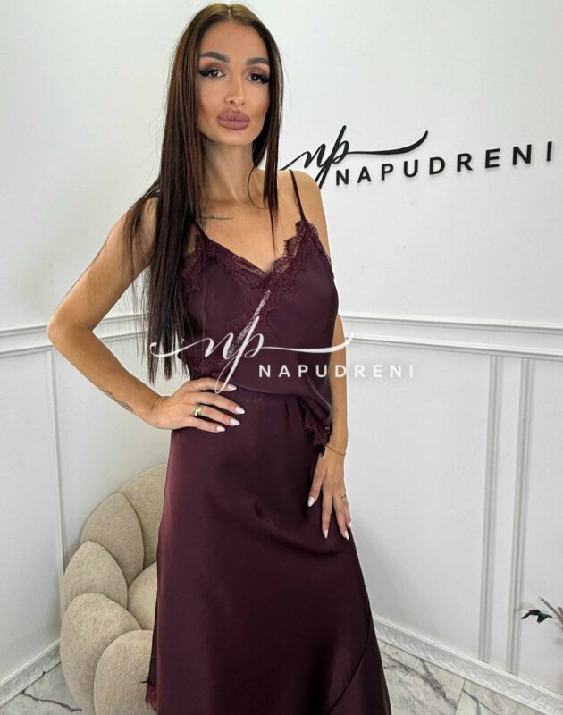 Асиметричен сатенен потник с дантела в цвят бордо - код Bi10027