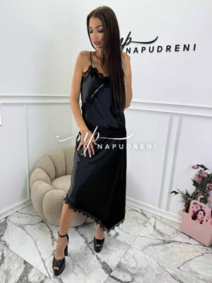 Сатенена пола с дантела в черен цвят - код Bi10028