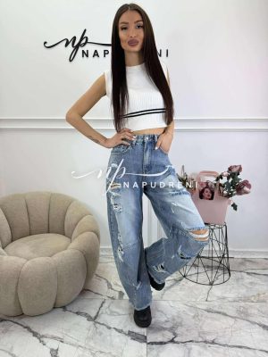 Широки дънки ''BOYFRIEND'' с разкъсан дизайн - код BS10709