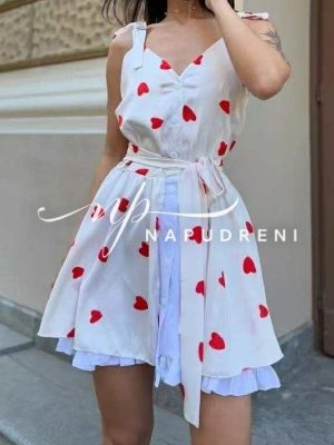 Рокля ''LOVE'' в бял цвят с червени сърца - код BL9705